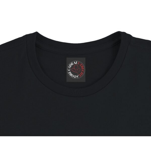 zwart t-shirt met opdruk: I bought my tesla before he went crazy. Nicolas tesla. Driving in Utrecht zwart T-shirt met blauwe opdruk van een tesla. Label