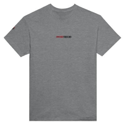 T-shirt met I love uuutrecht geborduurd op het middenpand aan de voorkant. In het rood en zwart geborduurd zodat je lang kan genieten van dit toffe shirt voor de echte Utrechter. grijs
